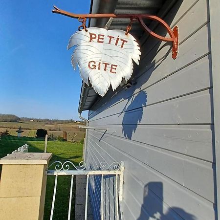Gite Les Deux Meules Sainte-Colombe  Екстер'єр фото